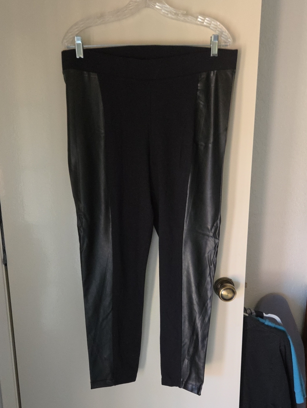 Old Navy Black Faux-Leather Ponte Leggings